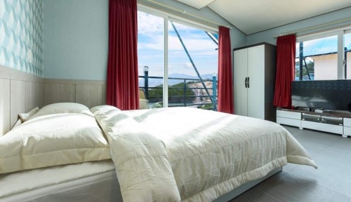 Room (Building C Bed Room 307)