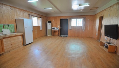 Room (Stella A)