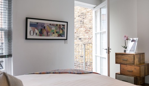 Deluxe One Bedroom Apartment with Terrace
