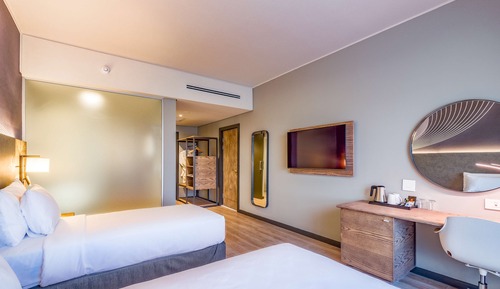 Standard Room, Pool View