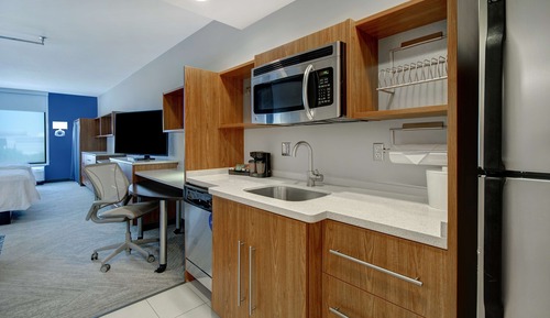 Studio, 2 Queen Beds, Accessible, Non Smoking (Hearing)