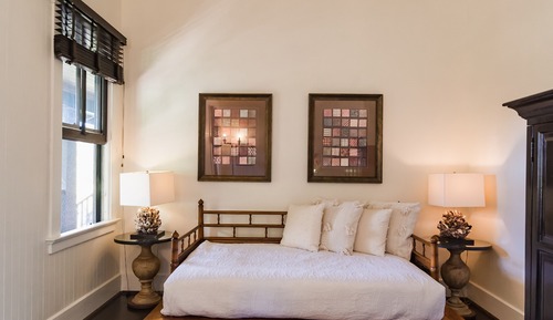 Room, Multiple Beds, Partial Ocean View (with Twin Daybed)