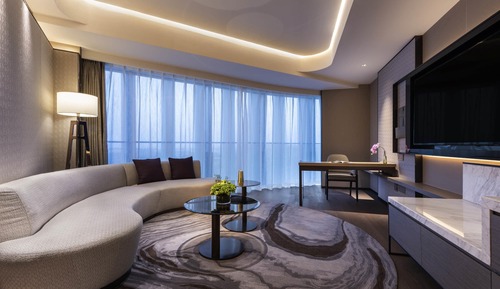 Deluxe Suite, 1 King Bed