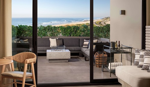 One King Bed, Coastline View (Fire Pit)