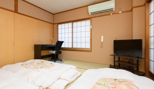 Japanese Room up to 3 guests with Shared Bathroom (Non-Smoking)