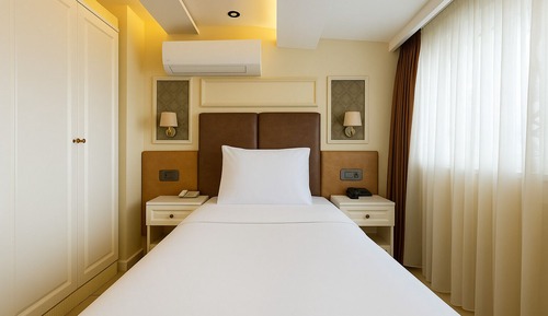 Standard Single Room