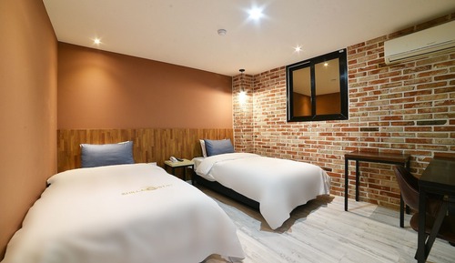 Room (Business twin TYPE-B (Netflix availab)