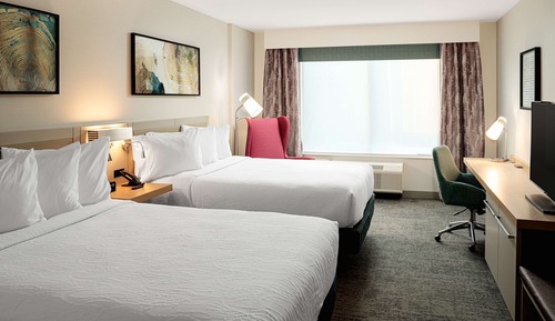 Room, 2 Queen Beds, Accessible, Bathtub