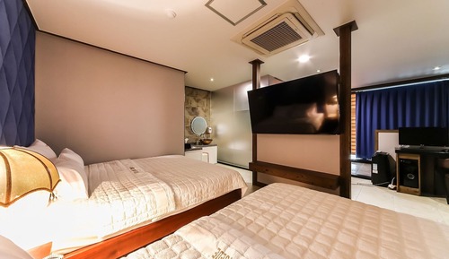 Room (VIP Ocean View Twin)