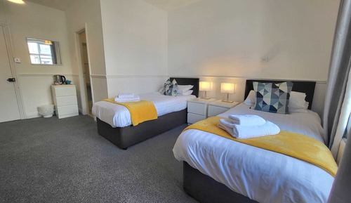 Classic Twin Room
