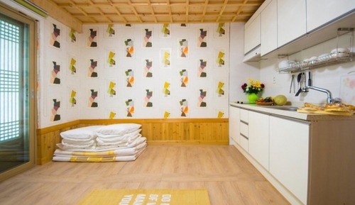 Room (Forest fragrance)