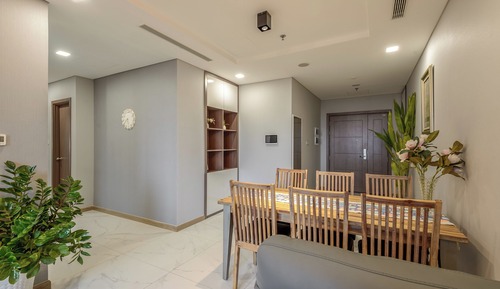 3 Bedrooms Apartment