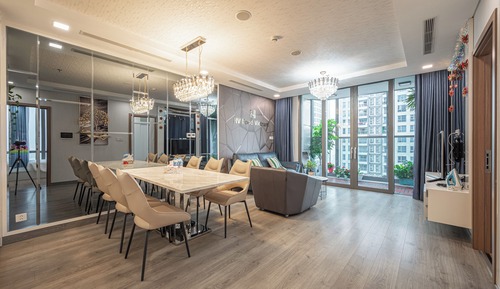 2 Bedrooms Apartment
