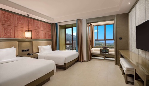 Deluxe Room, 2 Double Beds (NS)