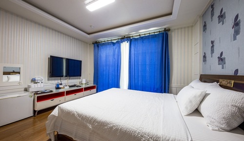Room (Standard Double Room)