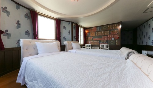 Room (VIP twin)