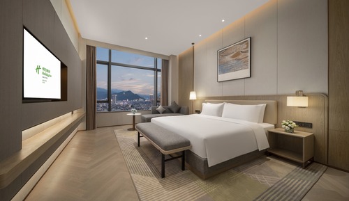 Standard Room, 1 King Bed, Smoking, View (Creek View)