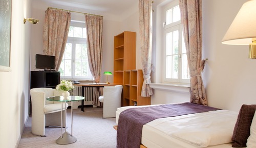 Economy Single Room, Kitchenette