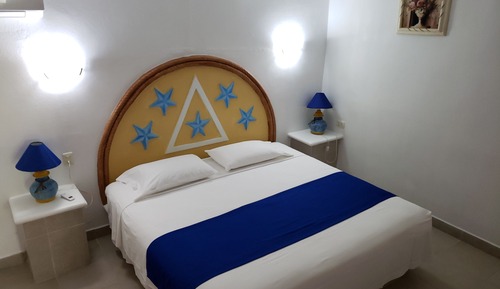 Studio, 1 King Bed, Kitchenette