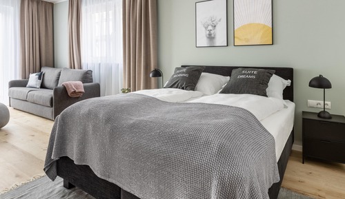 Deluxe Suite with Balcony