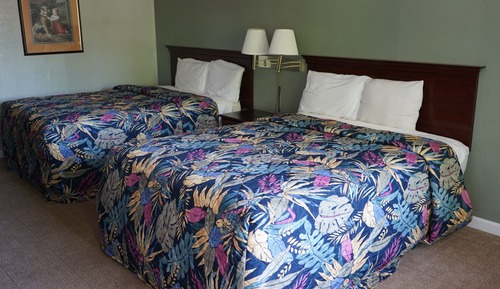 Standard Room, 2 Queen Beds, Non Smoking