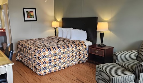 Standard Room, 1 King Bed, Non Smoking