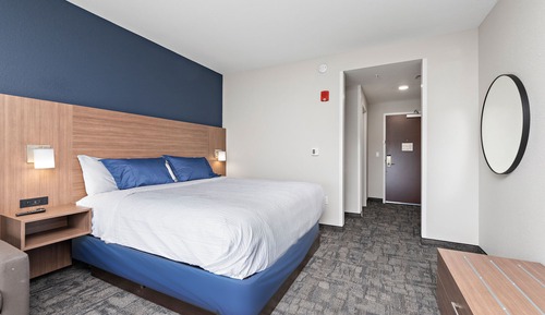 Standard Room, 1 King Bed