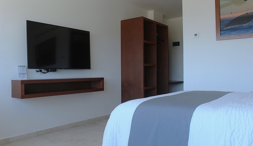 Standard Room, 1 Queen Bed, Sea View