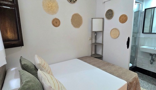 Economy Room