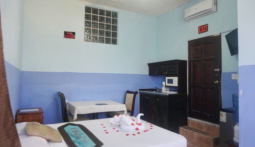 Grand Studio, 1 Queen Bed, Kitchenette, Sea Facing (SeaBreeze)