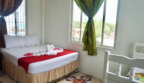 Family Apartment, Multiple Beds, Non Smoking, Kitchen (WATERSIDE)