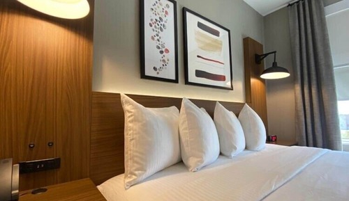 Room, 1 King Bed, Non Smoking