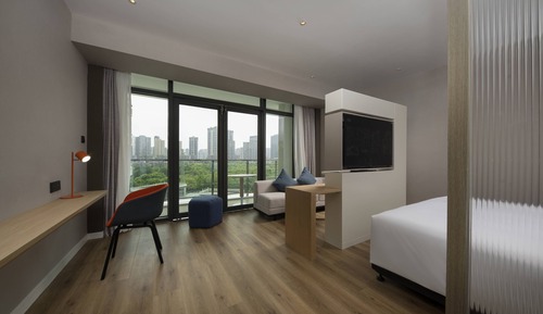 Standard Room, 1 King Bed with Sofa bed (Extra Floor Space)