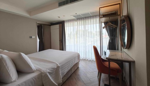 2 Bedroom Riverview Suite