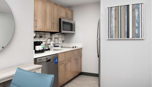 Suite, 2 Queen Beds, Accessible, Bathtub