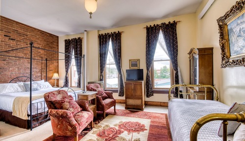 Room, Multiple Beds