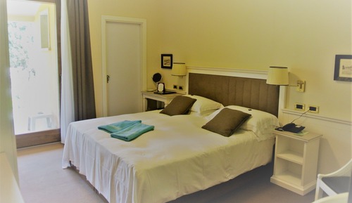Classic Double or Twin Room, Balcony