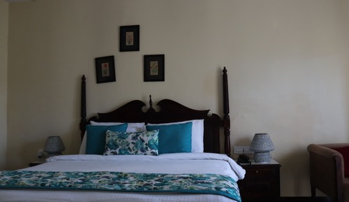 Super Deluxe Room