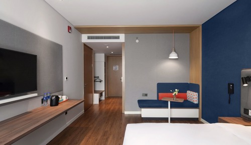 Standard Room, 1 King Bed