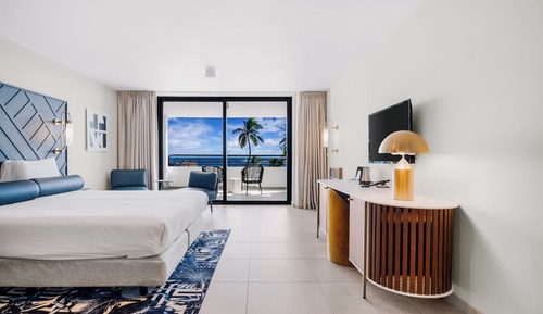 Deluxe Room, 1 King Bed, Oceanfront
