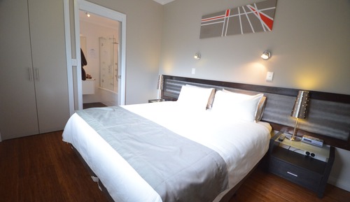 Exclusive House, 5 Bedrooms, Hot Tub, Garden View