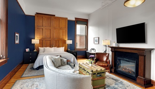 Suite, 1 King Bed (King Suite)
