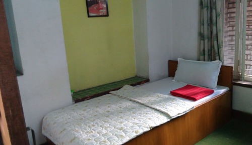 Basic Twin Room