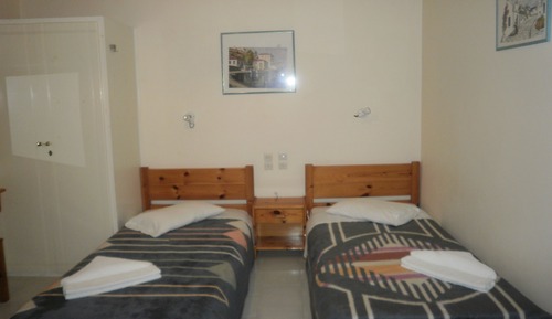 Studio (2 adults)