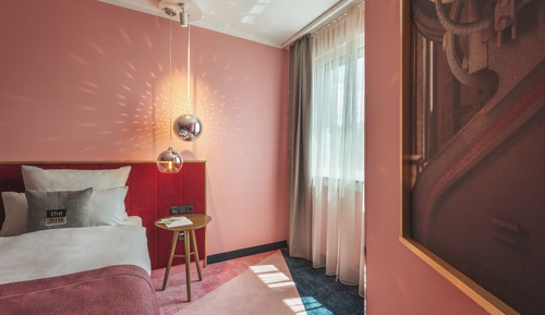 Standard Room, 1 Queen Bed, Accessible