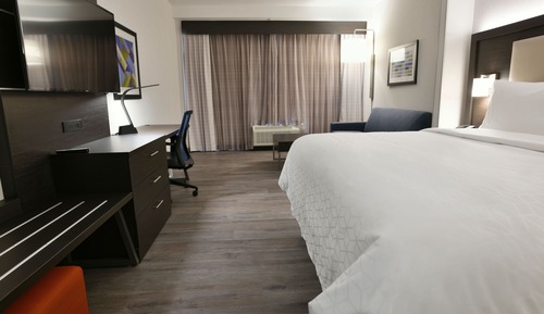 Suite, 1 King Bed