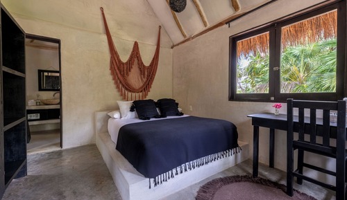 Superior Room, 1 King Bed, Terrace