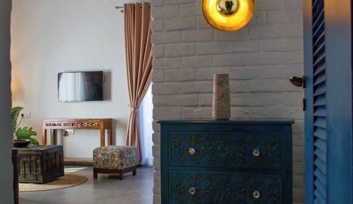Elite Room