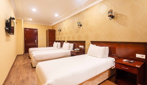 Standard Triple Room, City View