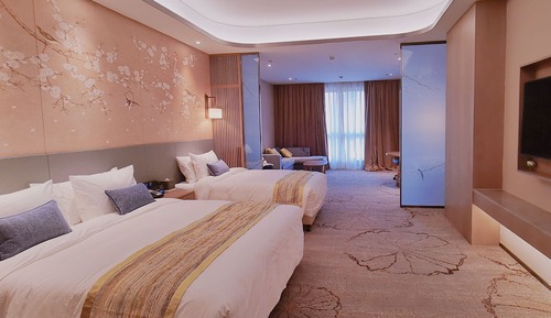 Deluxe Room, Multiple Beds, Smoking (Family)